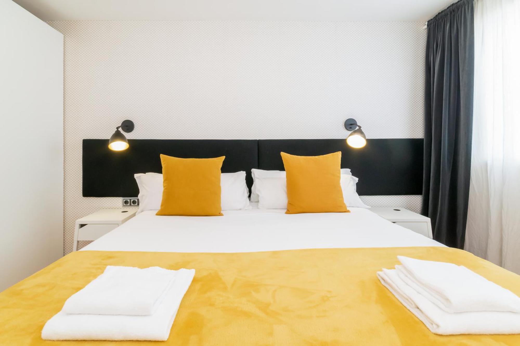 Unique Rentals - Placa Catalunya Central Apartments バルセロナ エクステリア 写真
